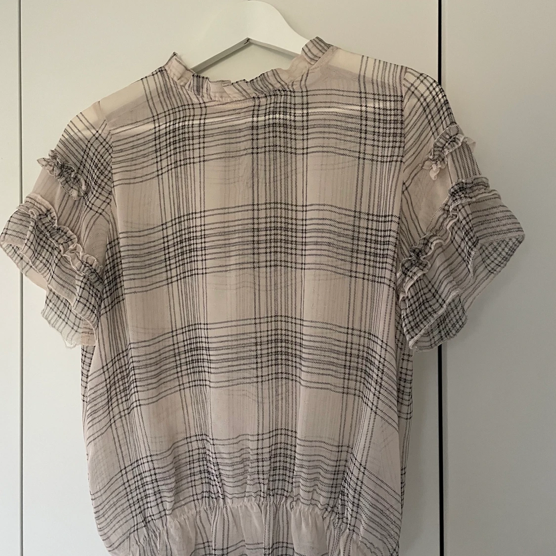 Rutig topp från Neo Noir