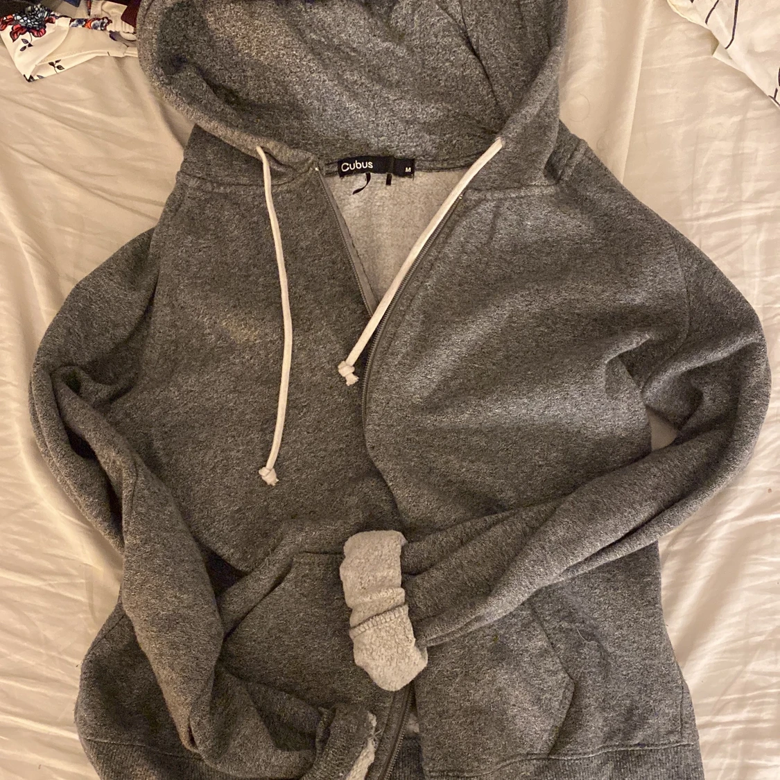 Zip grå hoodie i strl M från Cubus  - 90