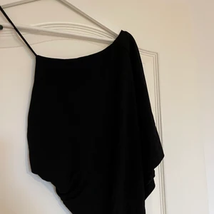 Topp - Off shoulder topp! Inte säker på storlek men passar S/M