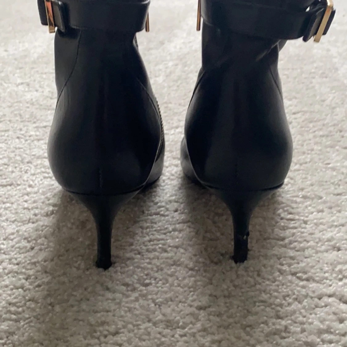 Design skor från Micheal kors  - 90