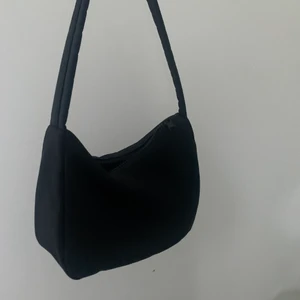 Väska - Fin väska ifrån Gina!