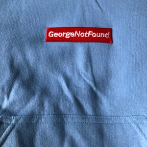 Georgenotfound - Oanvänd, barnstorlek passar en 8-9 åring. Perfekt julklapp till lillebrorsan eller syrran 