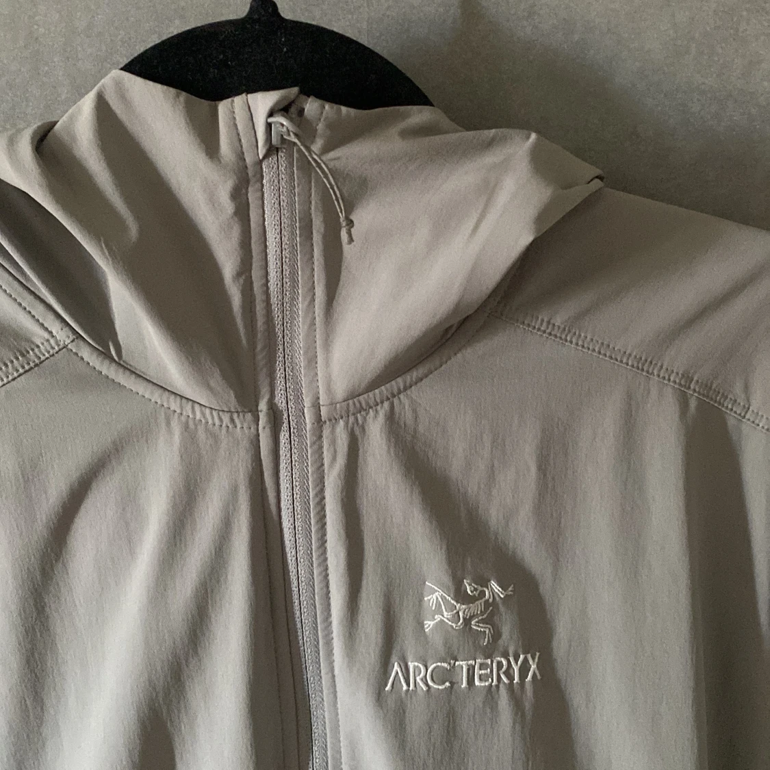 Arc’teryx windbreaker - 90