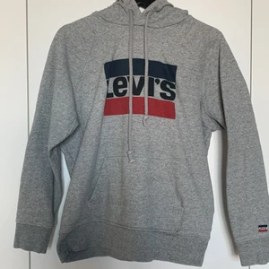 Levi’s hoddie - Levis hoddie, inte använd mycket, fint skick 