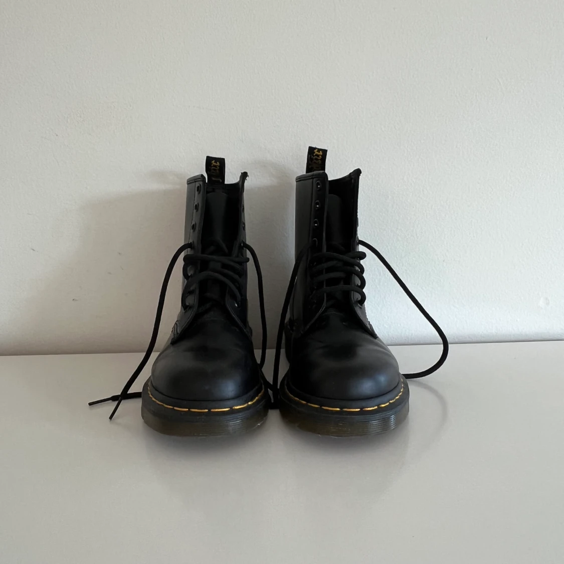 Dr Martens Leather Black boots sz 37  - 90