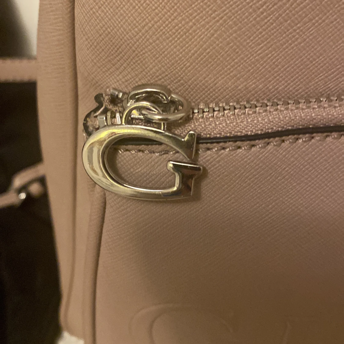 Guess rycksäck - 91