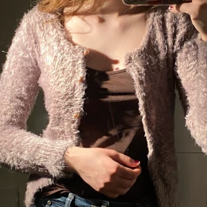 mysig kofta  - Mysig kofta från patty moon, fin till klänning till våren! 