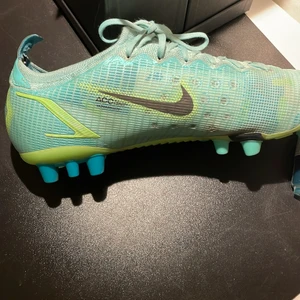 Nike mercurial AG  - Strlk 45 . Helt okej använda 999 SEK/kr 