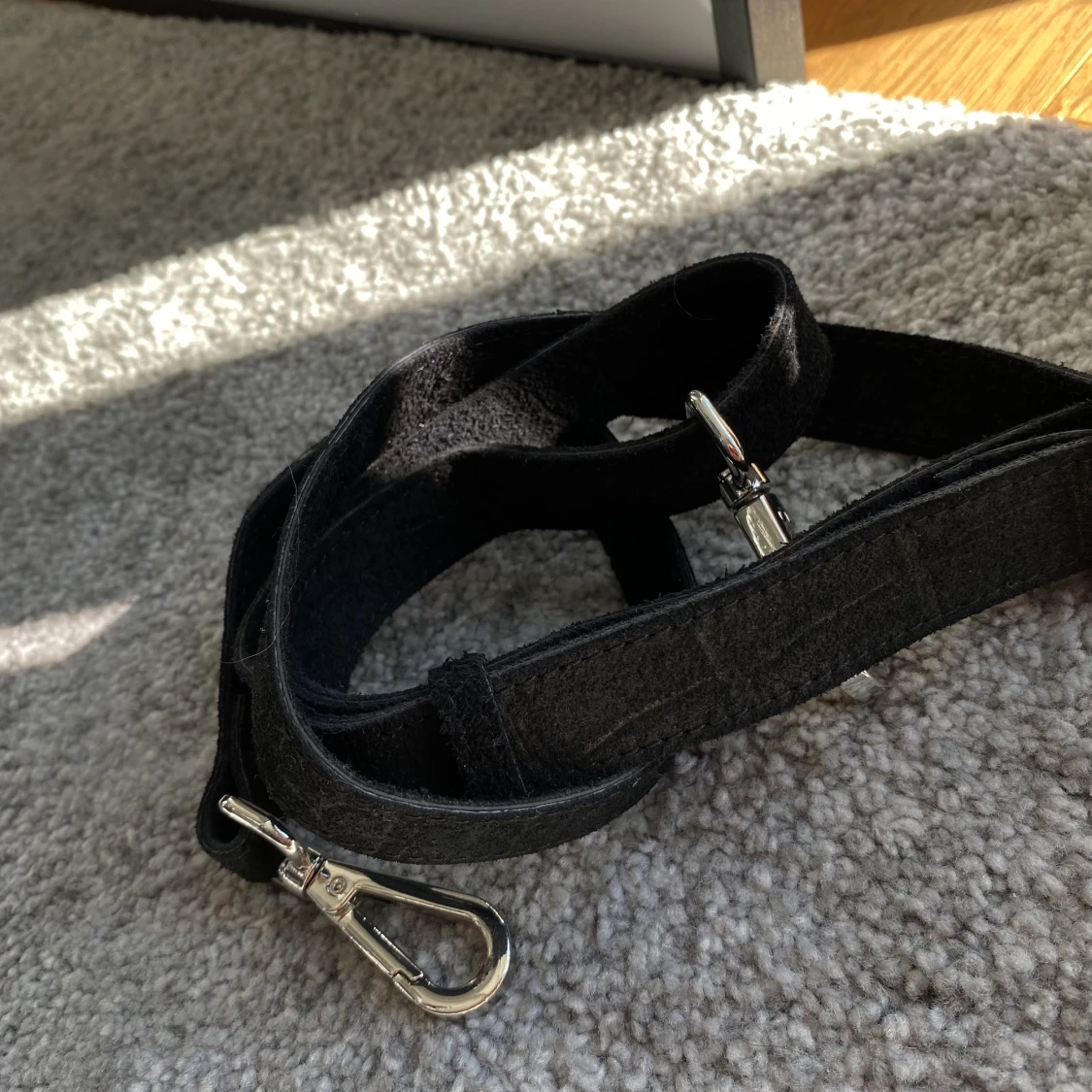 Nunoo Ellie croco suede - 90