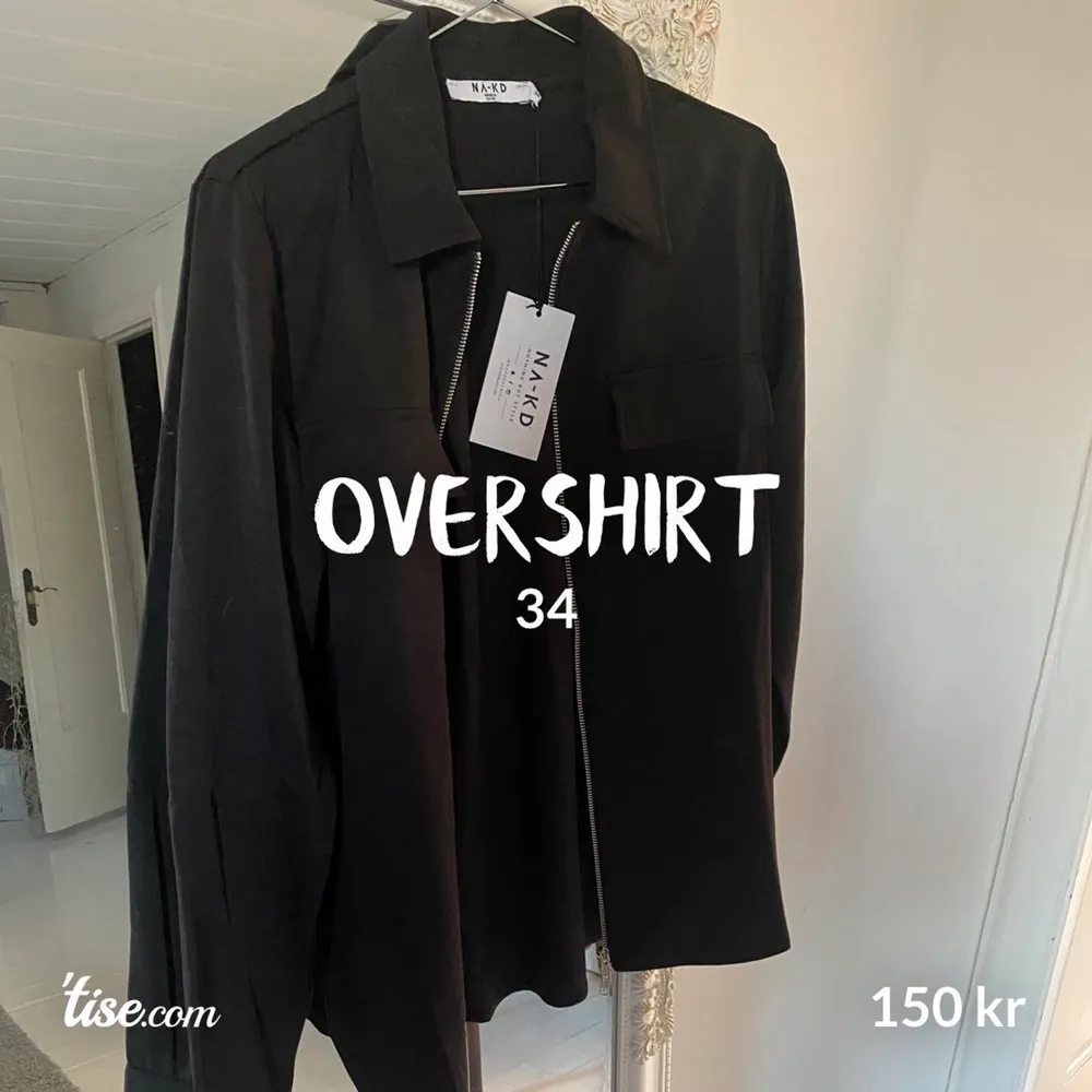 Helt ny skjortjacka/ overshirt ifrån NAKD.  Storlek 34 Nypris 499kr🖤 Köparen betalar frakt  ( spårbar- 66kr ) . Jackor.