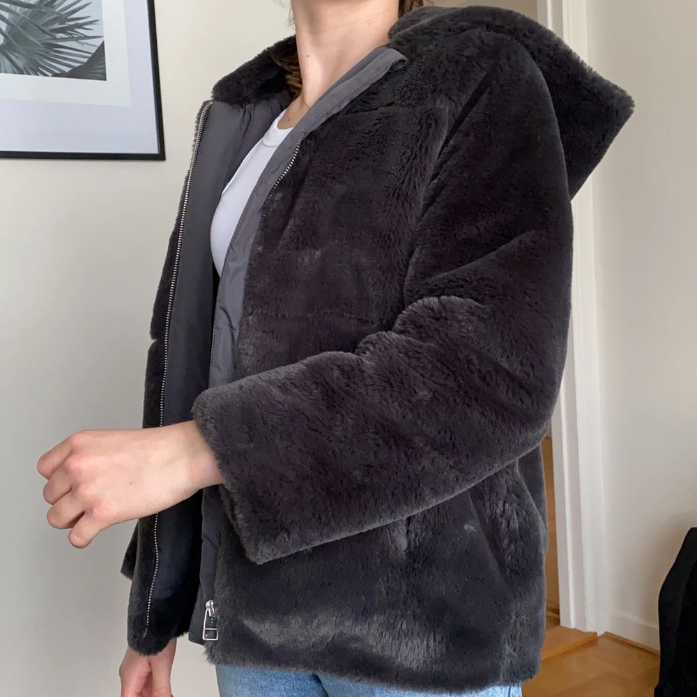 Zara fluffig velvet svart jacka för barn 11-12, 152cm | Plick