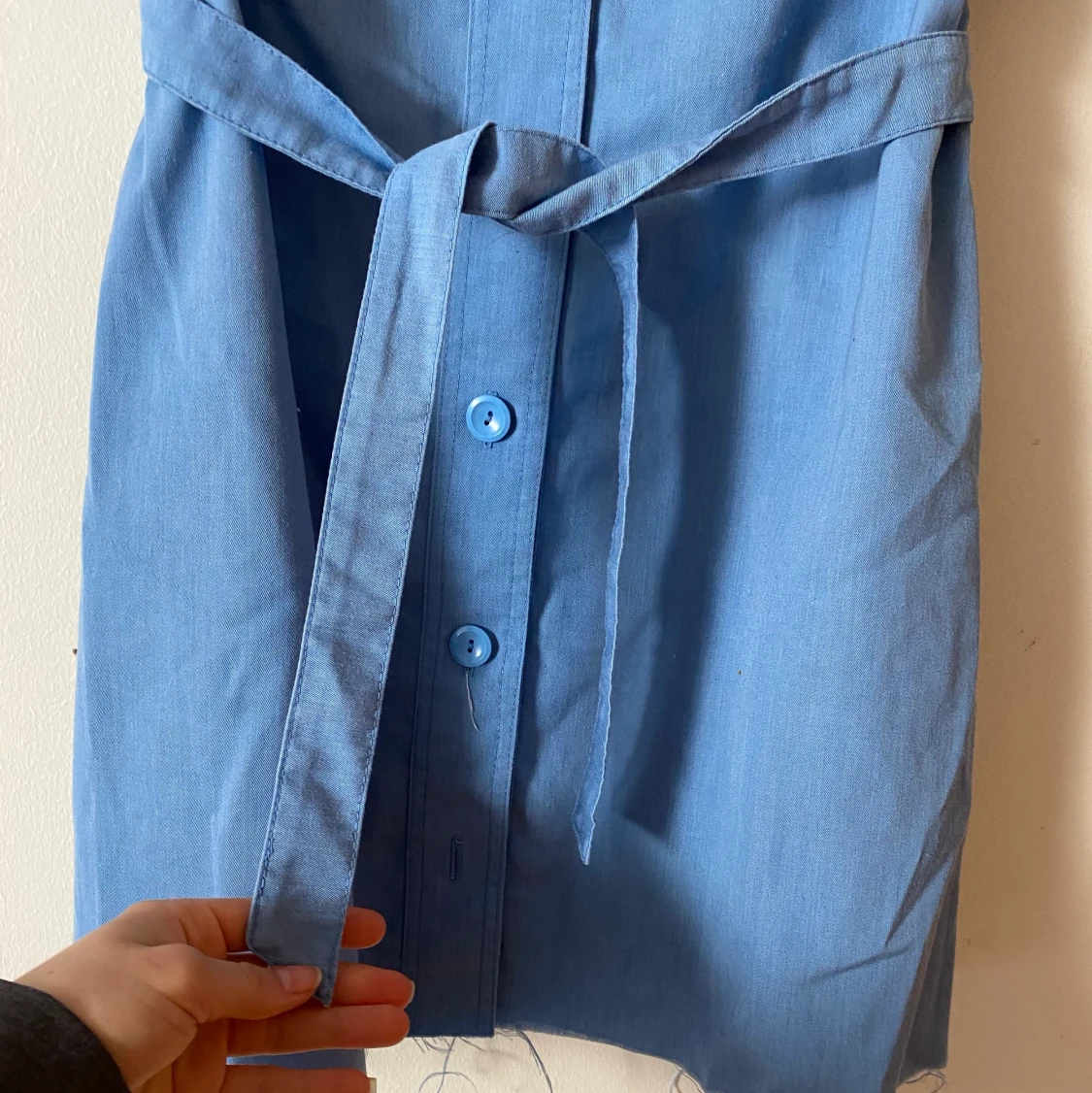 Skit gullig klänning  - 91