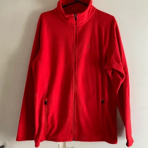 Fleecetröja  - Mjuk och fin fleecetröja. Oanvänd. 