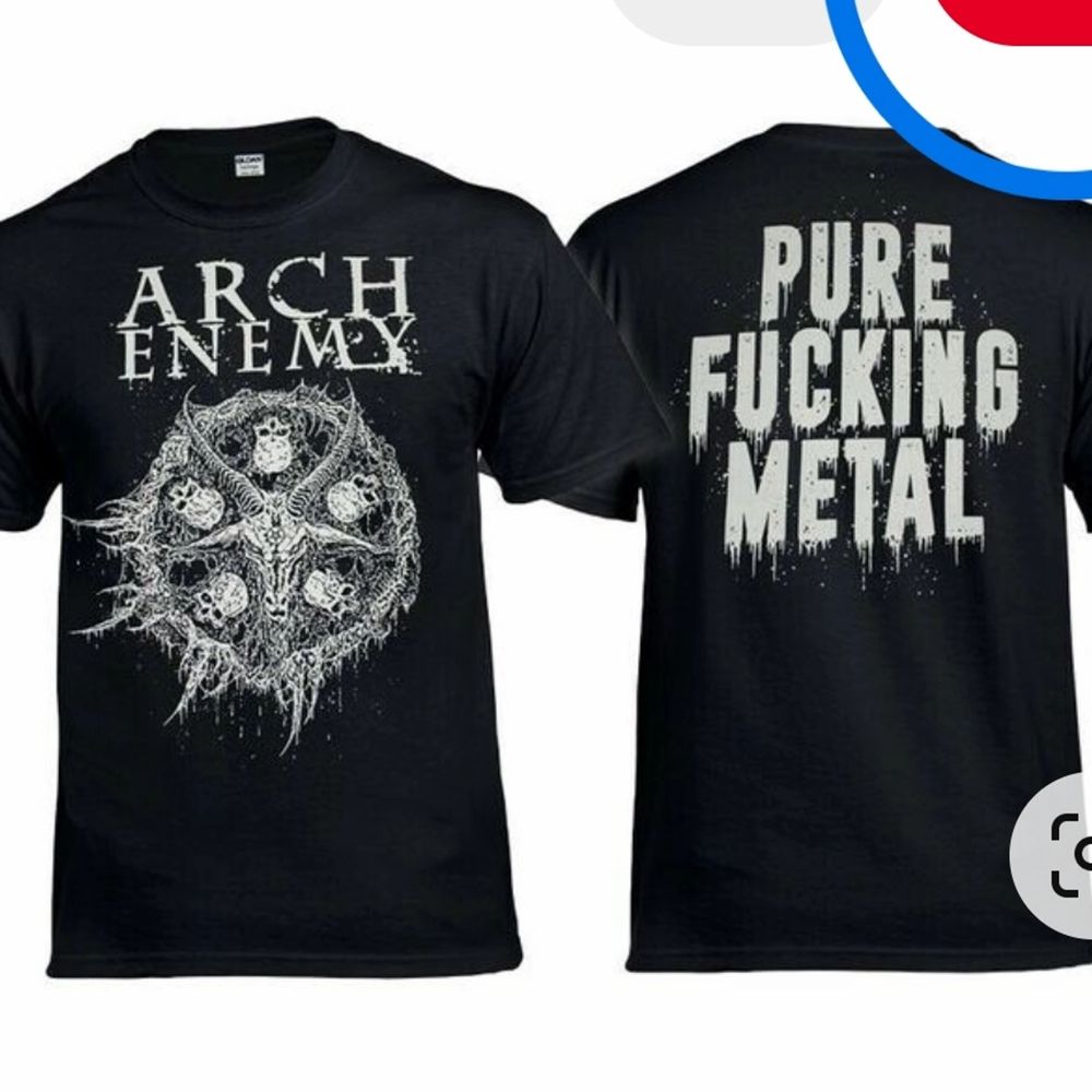 Sparsamt använd Arch Enemy t-shirt i herrmodell storlek S så skulle säga att den sitter bra på en dam S/M. Lite oversized.  Officiell Merch köpt på deras spelning i Göteborg för något år sedan. . T-shirts.