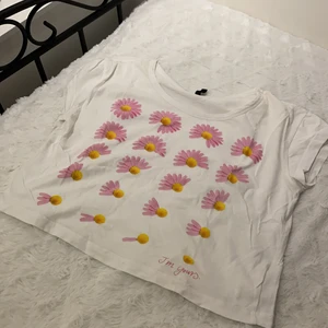 Croptop - Utförsäljning på allt 💜 