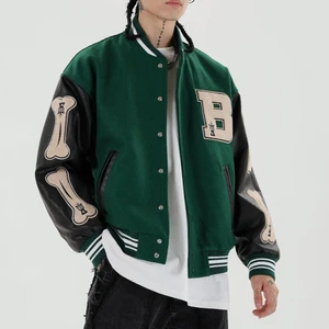 Varsity jacket - Intressekoll på denna ur snygga jacka från aelfric Eden! Den är i storlek L och i väldigt bra skick!! Säljer vid bra bud🥰