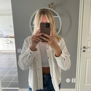 Manchester jacka - Manchester jacka från Zara som knappt är använd. Super fint skick