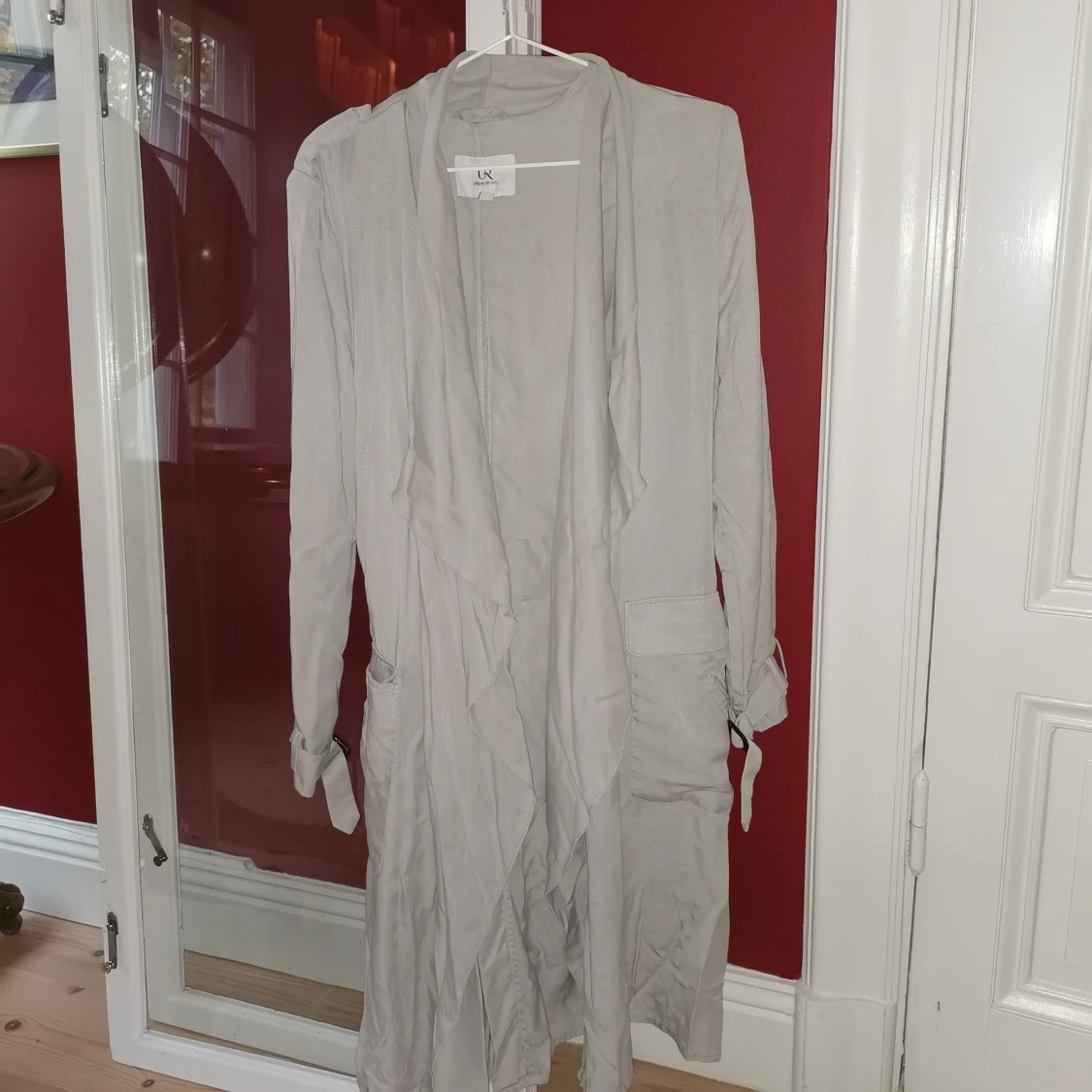 perfekt grå trenchcoat till hösten!  - 91