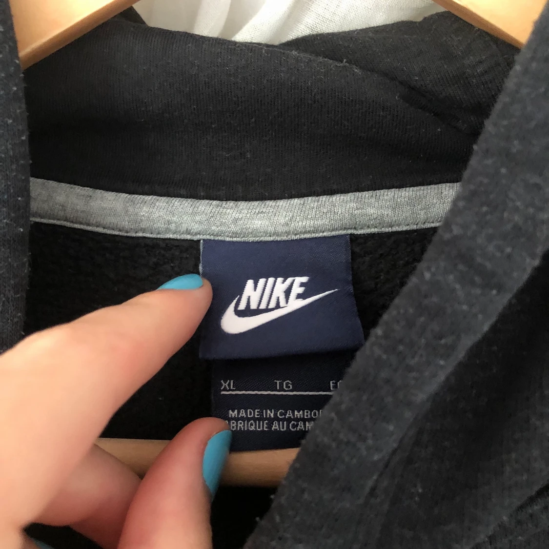 Second hand nike hoodie - 91