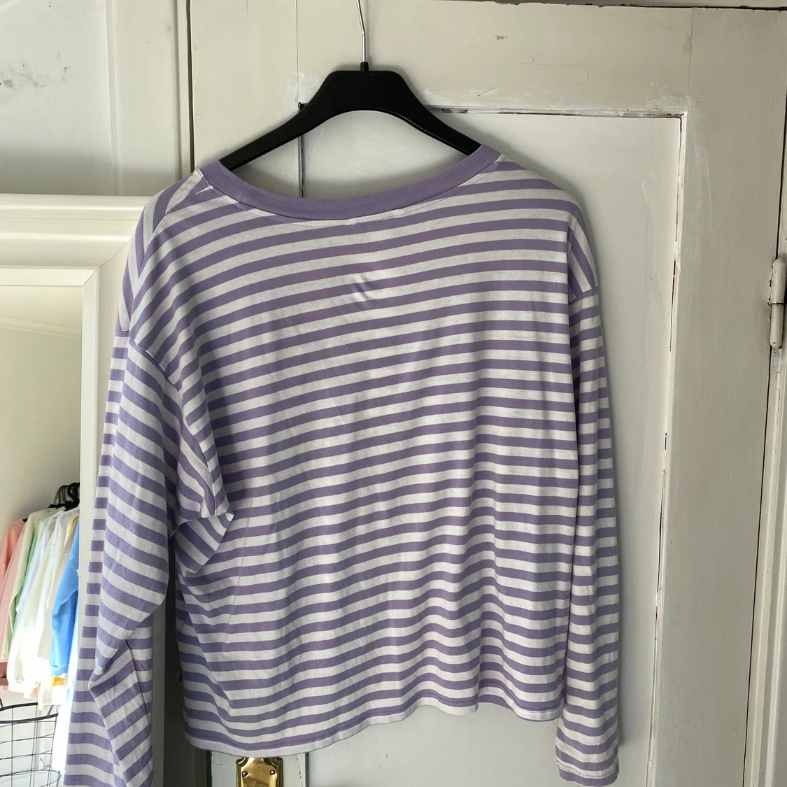 Randig tröja från Monki, Storlek M - 90