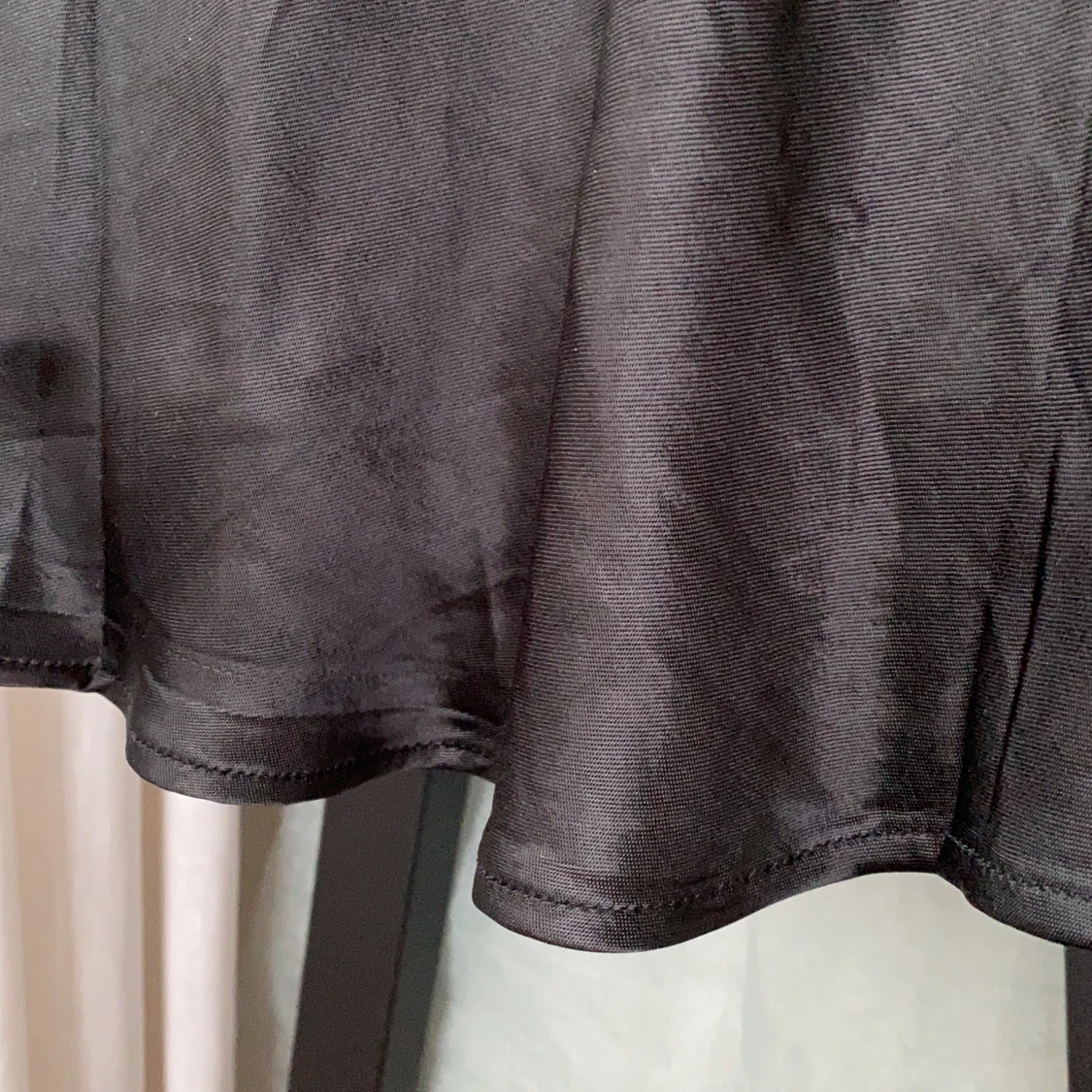 Svart kjol siden - 90