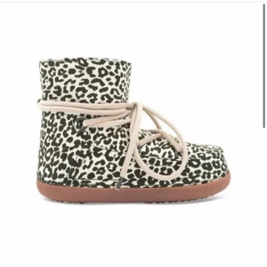 Inuikii  - Superfina inuikii skor i storlek 38. Nypris var ca 3000 kr. Bara använda en vinter 