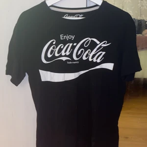 Tröja  - Säljer för att den inte kommer till användning, använt typ 4-5 gånger ❤️