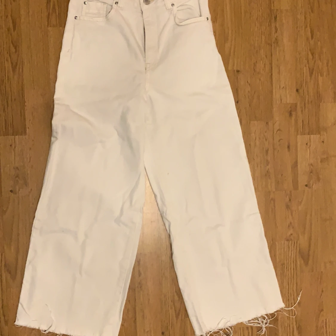 Vita wide leg jeans strl 36  - 91