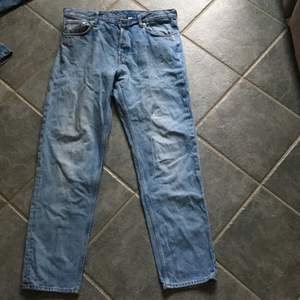 Weekday jeans, kondition 7/10. Säljer för dom har blivit för stora. Jeansen finns inte längre att köpa på weekdays hemsida. 