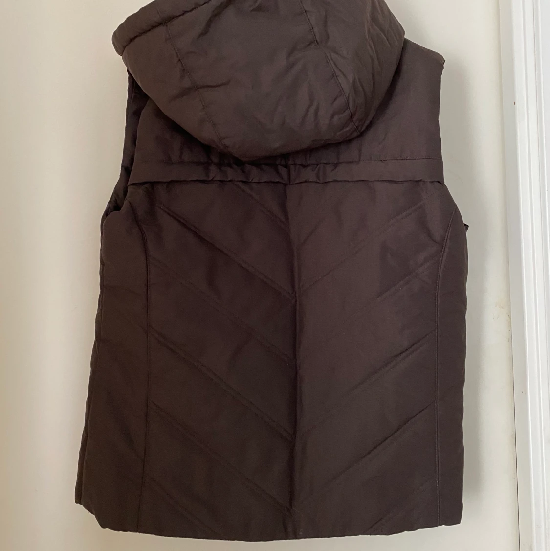 Tunn brun täckväst från märket northbrook sports - 90