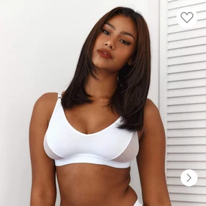 lounge bh - vit bh med mesh från Lounge underwear🤍 fint skick, storlek S🤍 frakten är 45 kr