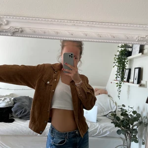 Jacka - Jättefin vårjacka i Manchester med lappen kvar🥰