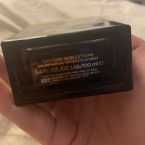 Tom ford noir extreme 100ml - Nästintill full Tom ford noir extreme 100ml säljes. Nypris 1500:-