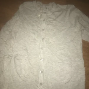 85 kr med frakt inräkat .  använt ett fåtal gånger.  - Säljer för 85kr med frakt inräkat storlek S 