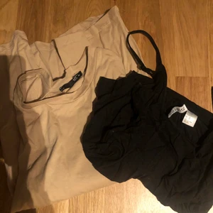 Toppar - En beige T-shirt från lager 157, storlek s  Ett svart linne från hm, storlek s  10 kr styck, 15 kr 