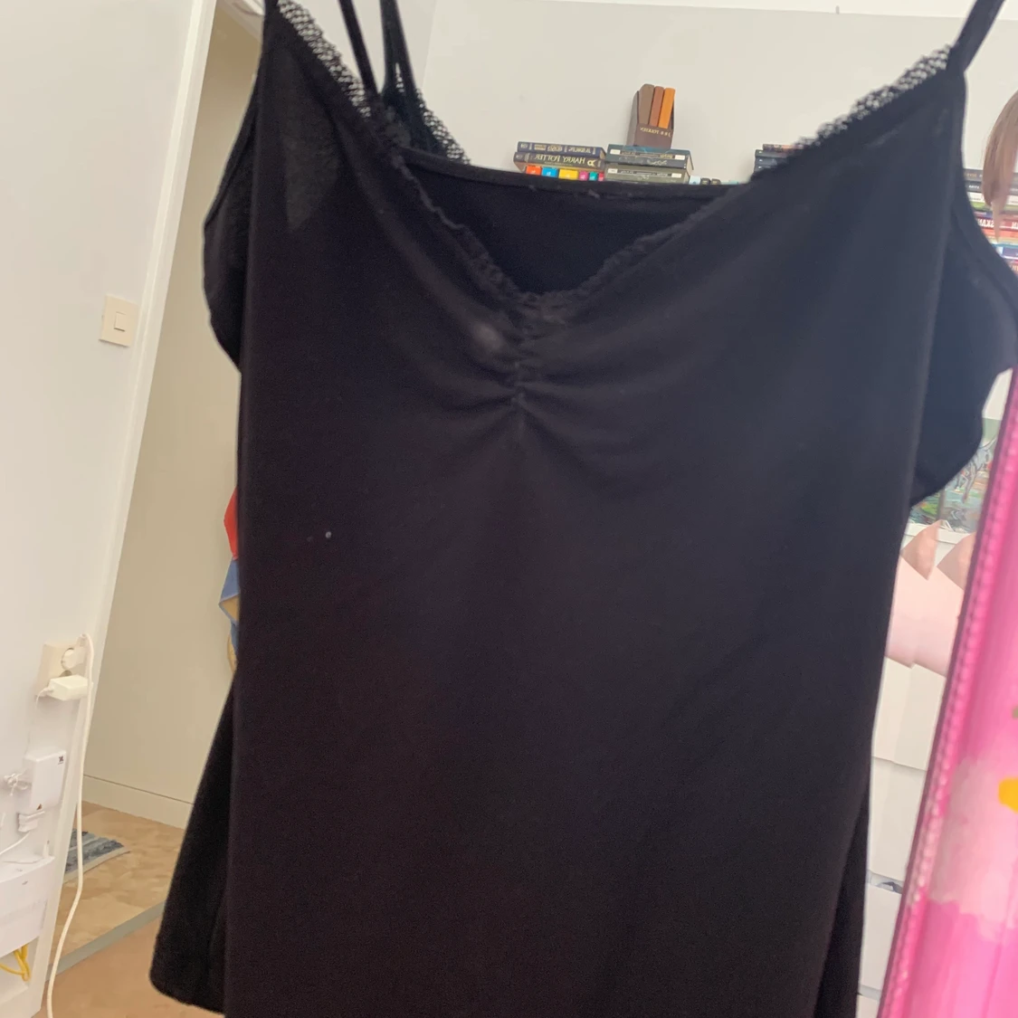 Superfint svart linne - 90