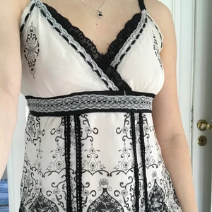 Svartvitt linne - Linne i bra skick