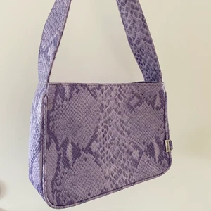 Lila retrohandväska - Aldrig använd