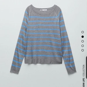 Trendig Zara tröja - Säljer denna superfina tröja från Zara då den tyvärr aldrig kommer till användning. Endast testad och i storlek M, skulle säga att den är lite liten i storleken så passar många beroende på hur man vill att den ska sitta! Egna bilder kan skickas vid intresse. Säljes för 100kr+ev frakt, nypris 170kr. Budgivning om fler är intresserade!