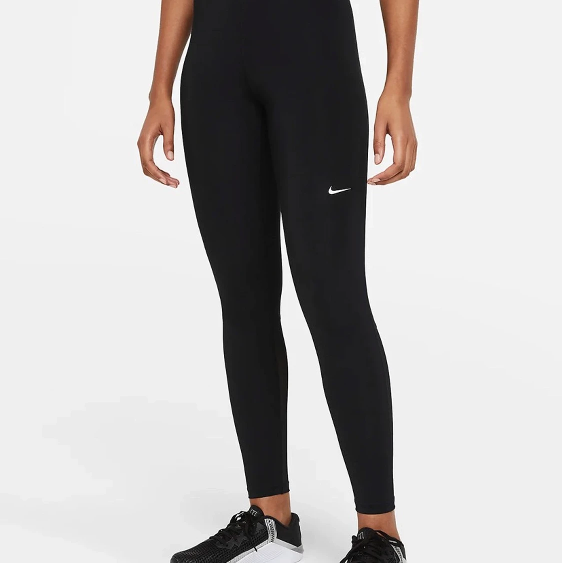 Två st träningsbyxor från Nike