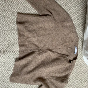 Kofta - En beige väldigt skön kofta❤️