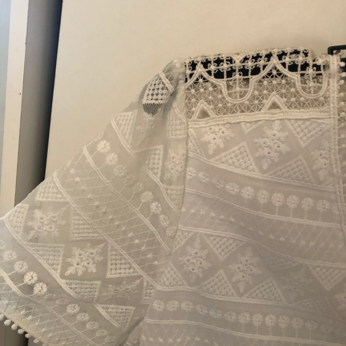 Oanvänd klänning från freebird - 90