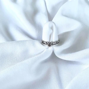 Smiley ring  - Supersnygg justerbar smiley ring, mer finns hos @tinsel.uf på instagram! 🤩