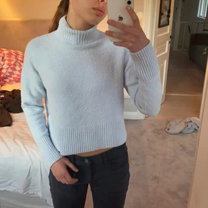 Stickad tröja - Så fin stickad tröja med polo från & other stories