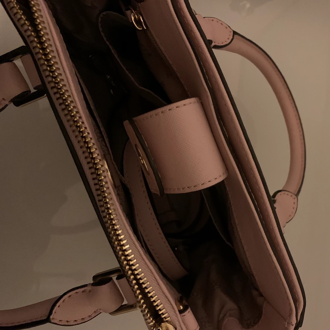 Michael Kors light pink mini tote bag - 91