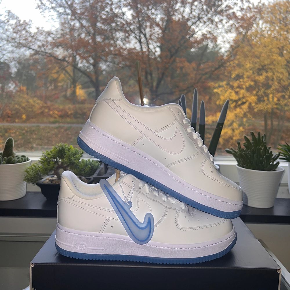 Nike Air Force 1 07 LX UV Reactive Swoosh DA8301-101 from 211,00 €