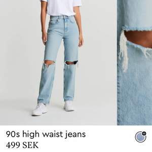 Säljer dessa superfina jeans från ginatricort då dem inte kommer till användning. Dem är använda ca 3 ggr, ina fläckar eller defekter. Strl 32-34. Lite stora för mig i som har strl 32 så dem blir lite mid waisted. Ordinarie pris 499 jag säker de för 150kr + frakt. Frågor/bilder hör av dig
