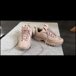 Fila Disruptor 36 - Fila Disruptor storlek36. I bra skick. Finns i Malmö nära Triangeln. Kan skickas mot tillägg. 