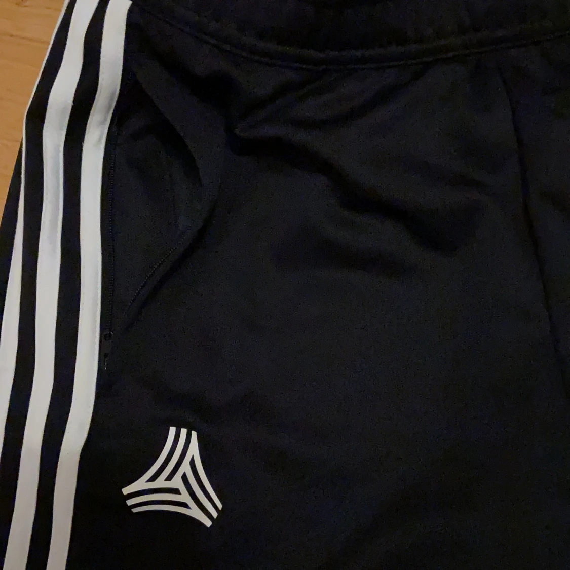 Adidasbyxor🤎 - 91