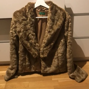 Benetton - Fuskpäls 